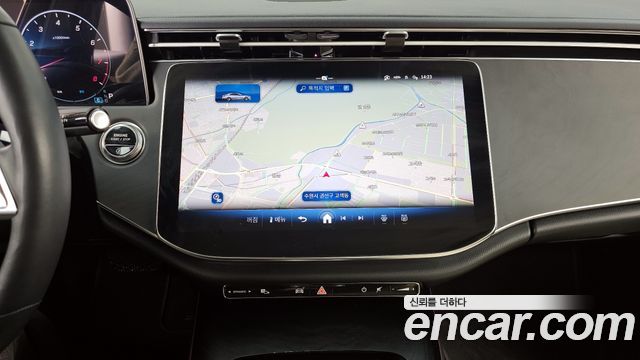 Mercedes-Benz E-Class 2025 — photo 14