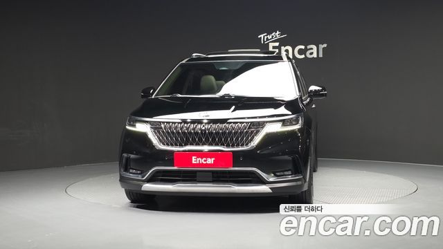 Kia Canival 2021 — photo 3