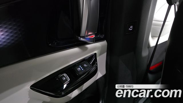 Kia Canival 2021 — photo 19