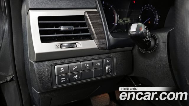 KG Mobility Rexton 2018 — photo 14