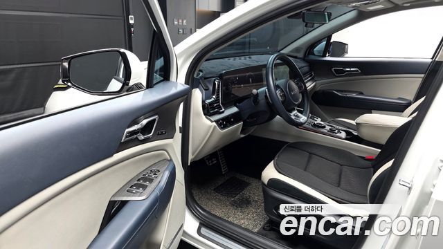 Kia Sportage 2022 — photo 10