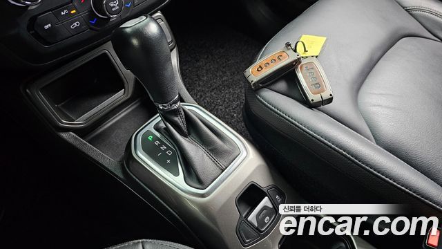 Jeep Renegade 2020 — photo 9