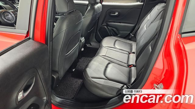Jeep Renegade 2020 — photo 12