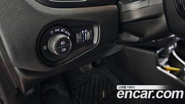Jeep Renegade 2020 — photo 17