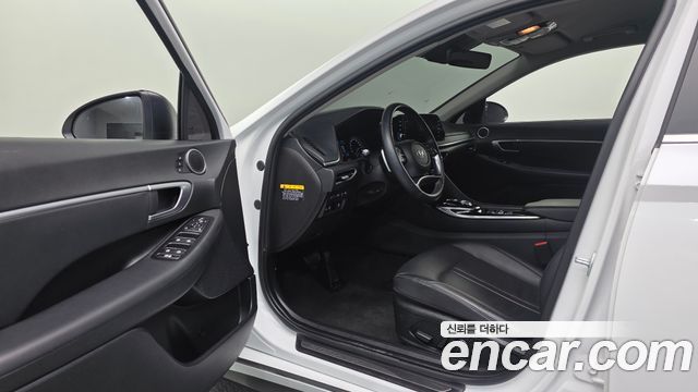 Hyundai Sonata 2020 — photo 11