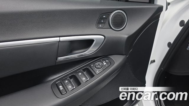 Hyundai Sonata 2020 — photo 12