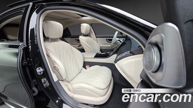 Mercedes-Benz S-Class 2022 — photo 10