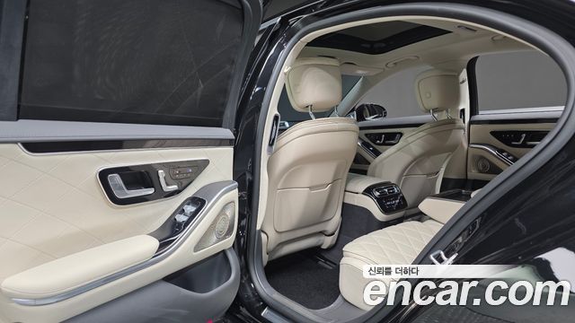 Mercedes-Benz S-Class 2022 — photo 18