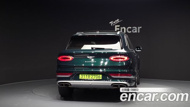 Bentley Bentayga 2024 — photo 4