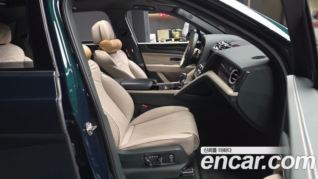 Bentley Bentayga 2024 — photo 11