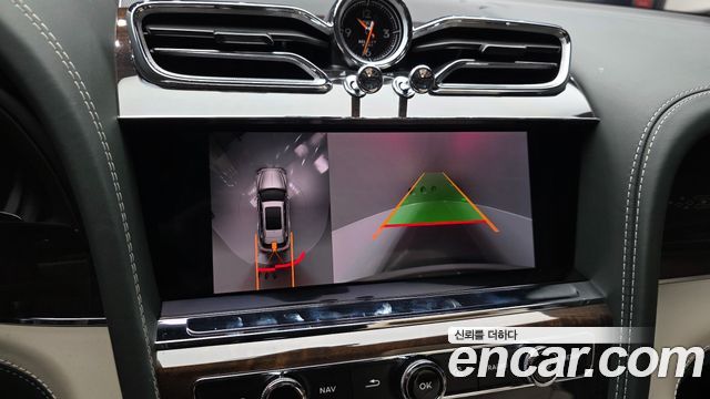 Bentley Bentayga 2024 — photo 15