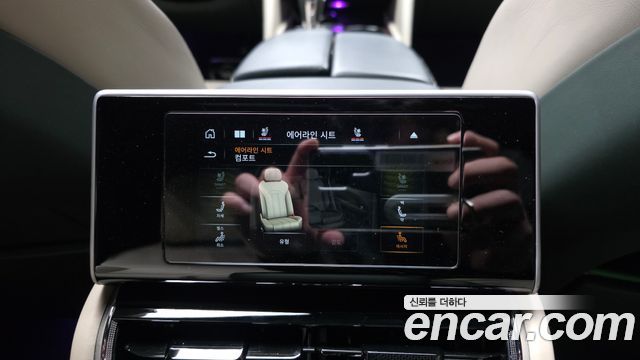 Bentley Bentayga 2024 — photo 18
