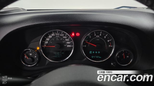 Jeep Wrangler 2017 — photo 8
