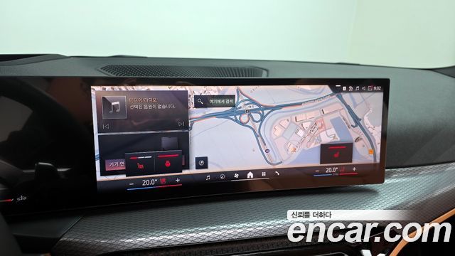 BMW 3-Series 2025 — photo 14