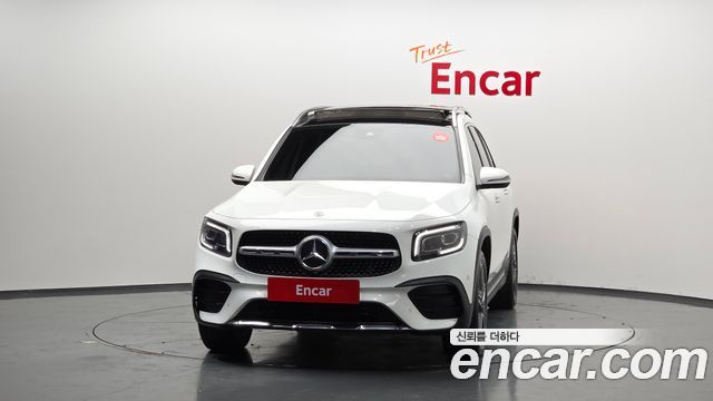 Mercedes-Benz GLB-Class 2021 — photo 3
