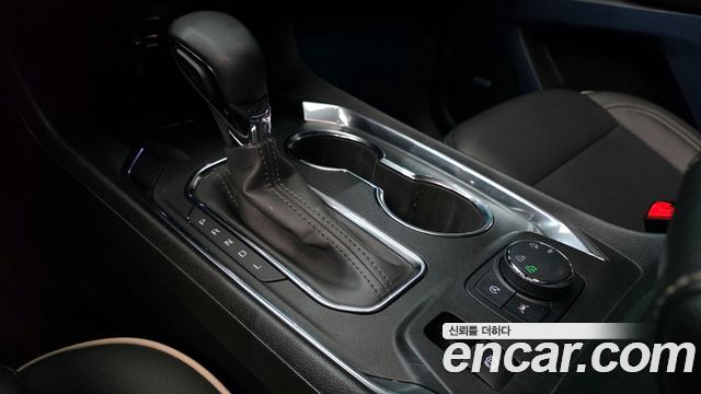 Chevrolet Korea Traverse 2023 — photo 9