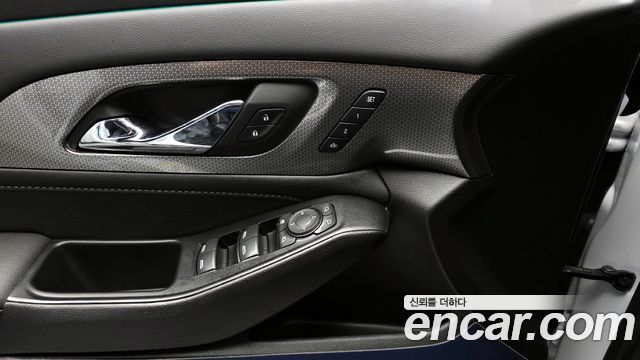 Chevrolet Korea Traverse 2023 — photo 18