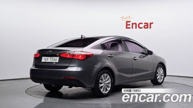 Kia K3 2015 — photo 2
