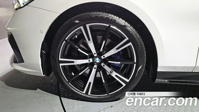 BMW 5-Series 2025 — photo 5