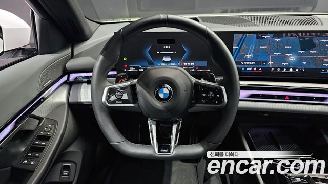 BMW 5-Series 2025 — photo 13