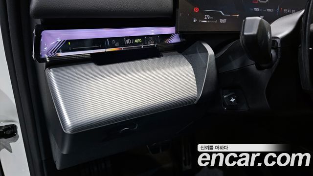 BMW 5-Series 2025 — photo 14