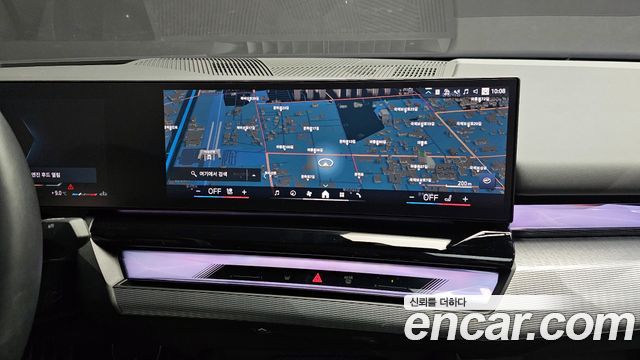 BMW 5-Series 2025 — photo 15