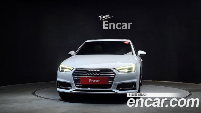 Audi A4 2019 — photo 3