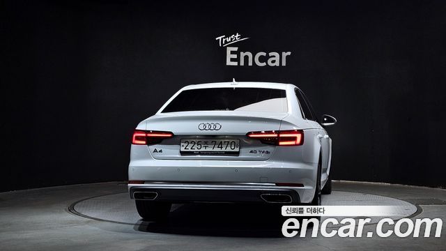 Audi A4 2019 — photo 4