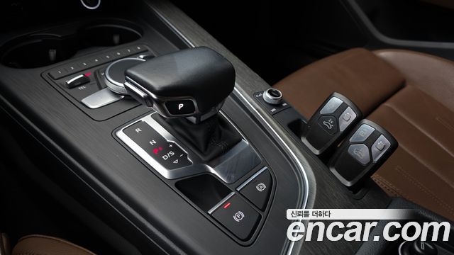Audi A4 2019 — photo 9