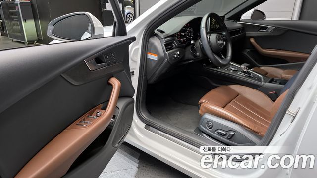 Audi A4 2019 — photo 11