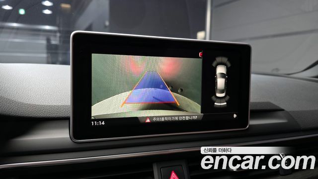 Audi A4 2019 — photo 15