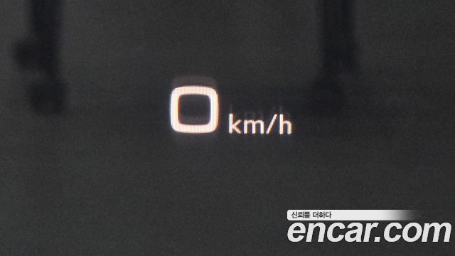 Audi A4 2019 — photo 16