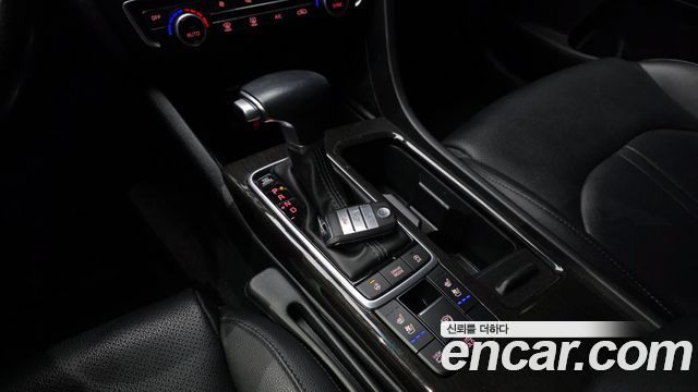 Kia K5 2019 — photo 9