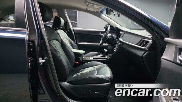 Kia K5 2019 — photo 10
