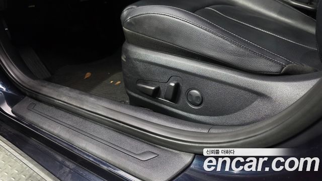 Kia K5 2019 — photo 17