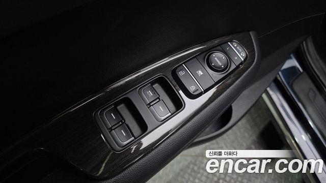 Kia K5 2019 — photo 18