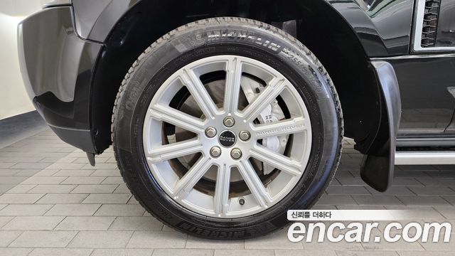 Land Rover Range Rover 2012 — photo 5