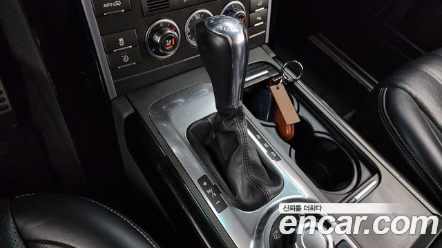 Land Rover Range Rover 2012 — photo 9