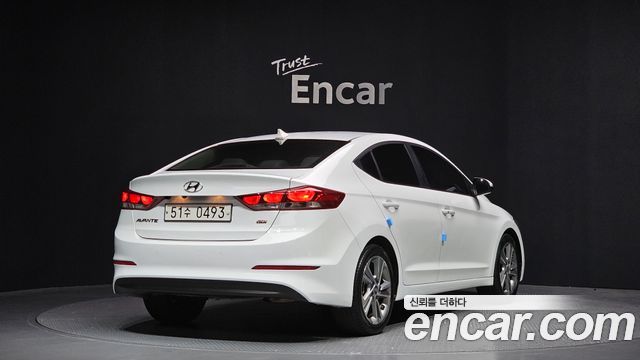 Hyundai AVANTE 2017 — photo 2