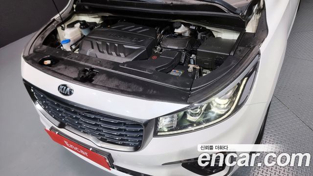 Kia Canival 2019 — photo 6