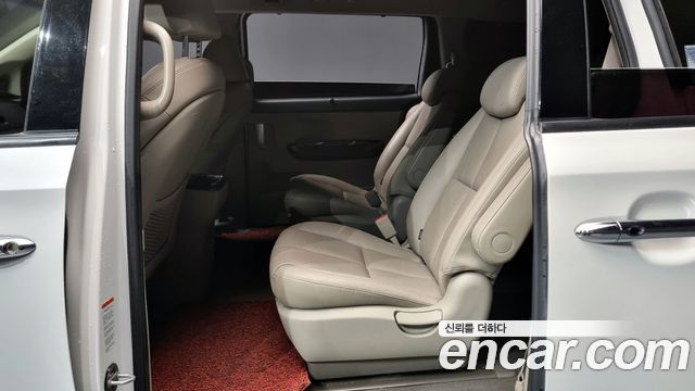 Kia Canival 2019 — photo 12