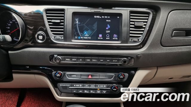 Kia Canival 2019 — photo 14