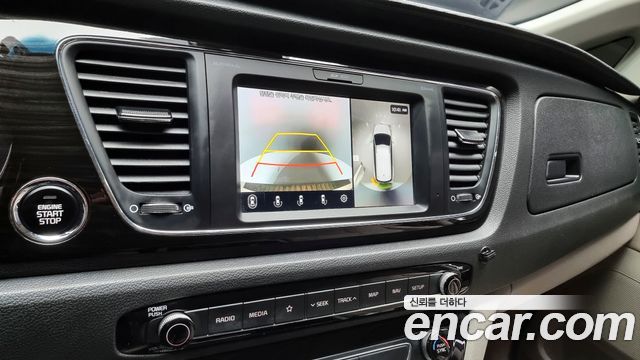 Kia Canival 2019 — photo 15