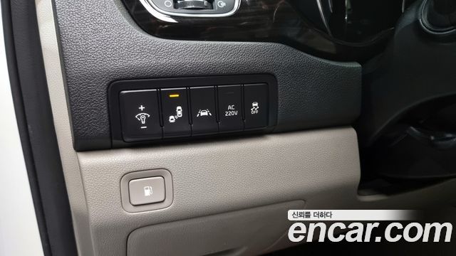 Kia Canival 2019 — photo 16