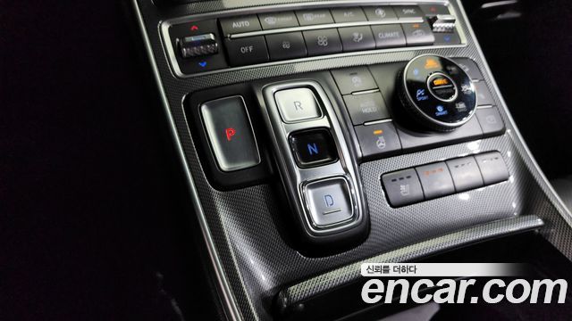 Hyundai Santafe 2022 — photo 9