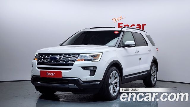Ford Explorer 2019 — photo 1