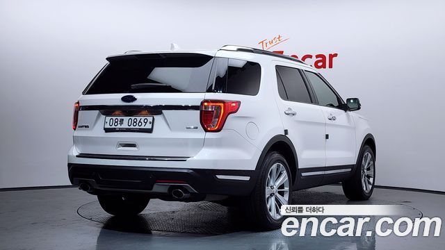 Ford Explorer 2019 — photo 2