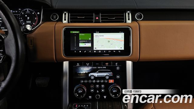 Land Rover Range Rover 2021 — photo 14
