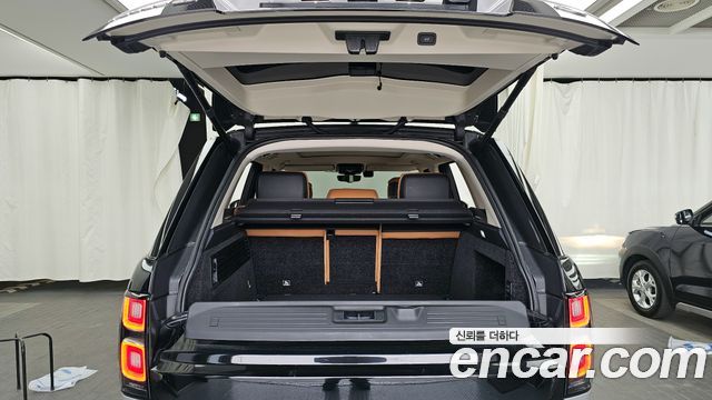 Land Rover Range Rover 2021 — photo 20