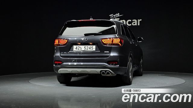 Kia Sorento 2018 — photo 4
